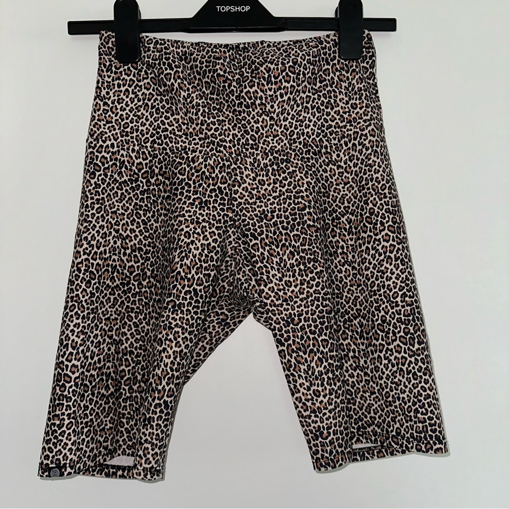 BOGO Onzie leopard animal print biker shorts S/M